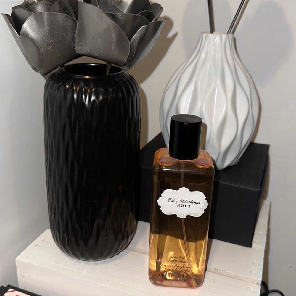 RARE Victoria Secret Sexy Little Things Body Mist